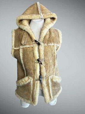 Vintage 70s 80s Lambskin Shearling Hooded Vest Horn Buttons